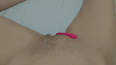 Snapshot of katrinna_arinna chatting on January 14, 12:11 am katrina dont forget to give me thumbs up online show from January 14, 12:11 am