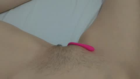 Snapshot of katrinna_arinna chatting on January 17, 3:23 am katrina dont forget to give me thumbs up online show from January 17, 3:23 am