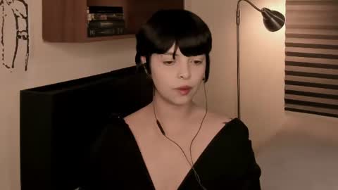 katsuro online show from June 11, 7:56 pm
