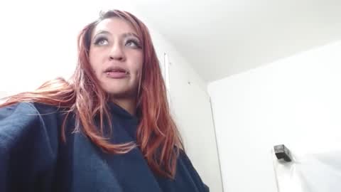 Snapshot of katsuyu_of_cristal chatting on December 11, 10:27 pm JESSIKA online show from December 11, 10:27 pm