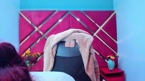 Snapshot of kattalella_luck chatting on November 16, 3:45 am kattalella luck online show from November 16, 3:45 am