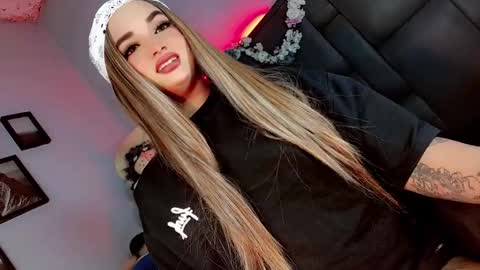 Snapshot of kattie_sweet_ chatting on September 27, 10:15 pm kattie_sweet_ online show from September 27, 10:15 pm