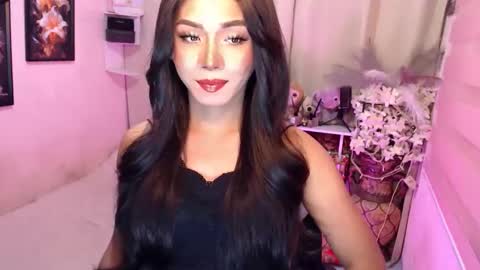 Snapshot of kattiecurrent chatting on December 16, 2:05 am Saisy online show from December 16, 2:05 am