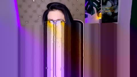 KattieSims online show from February 22, 3:45 am