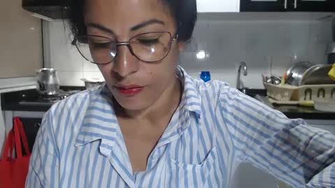 KattleyaGrey online show from September 15, 1:22 pm
