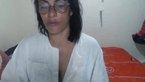 KattleyaGrey online show from October 19, 1:23 pm