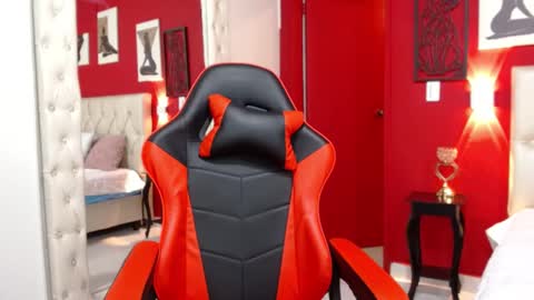 Snapshot of katty_cooper1 chatting on November 28, 10:56 pm katty online show from November 28, 10:56 pm