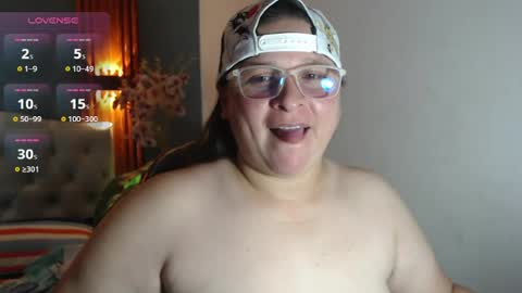 Snapshot of katty_findom_ chatting on June 18, 9:09 am katty online show from June 18, 9:09 am