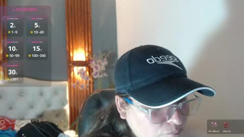 Snapshot of katty_findom_ chatting on June 29, 10:15 am katty online show from June 29, 10:15 am