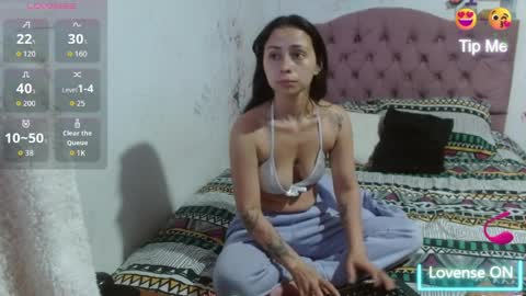 Snapshot of katty_hottest chatting on April 6, 2:07 pm Katherine hottest online show from April 6, 2:07 pm