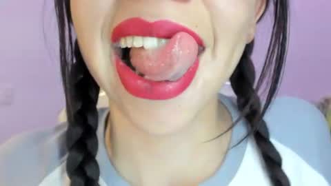 Snapshot of katty_mouth chatting on June 19, 5:17 pm Katty online show from June 19, 5:17 pm