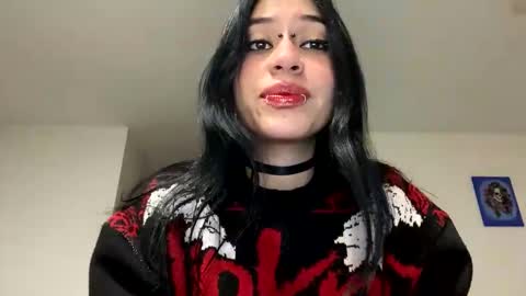 Snapshot of kattze chatting on January 26, 5:45 am      online show from January 26, 5:45 am