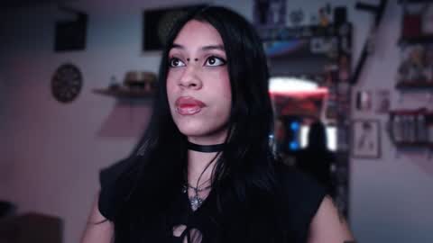 Snapshot of kattze chatting on January 30, 1:11 am      online show from January 30, 1:11 am