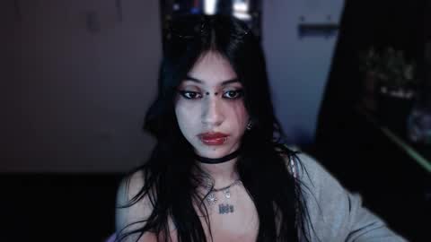 Snapshot of kattze chatting on February 16, 3:47 am      online show from February 16, 3:47 am