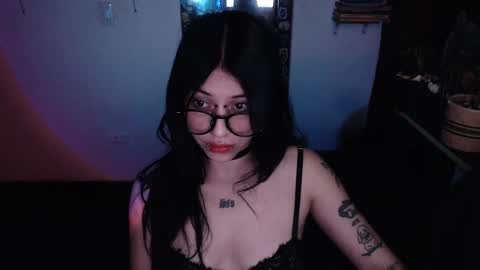 Snapshot of kattze chatting on March 3, 5:20 am      online show from March 3, 5:20 am