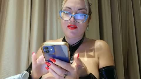 Snapshot of katushax chatting on May 7, 9:53 pm KatuhaX online show from May 7, 9:53 pm
