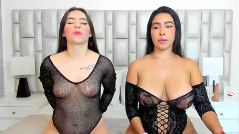 katy blonde girl and paola big boobs online show from February 20, 7:52 pm