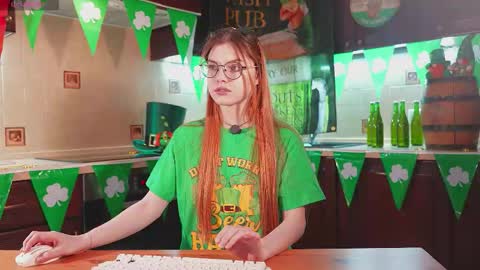 Katy      -    online show from March 15, 3:12 am