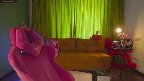 Katy      -    online show from May 27, 3:14 am
