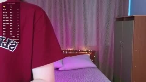 katy_st_james online show from March 7, 4:53 am