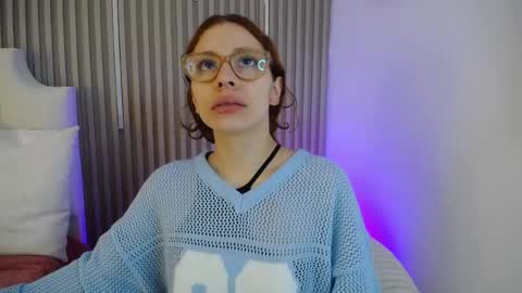 Snapshot of katy_van chatting on May 14, 8:59 pm Katy Van online show from May 14, 8:59 pm