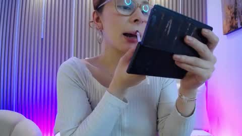 Snapshot of katy_van chatting on May 26, 9:00 pm Katy Van online show from May 26, 9:00 pm