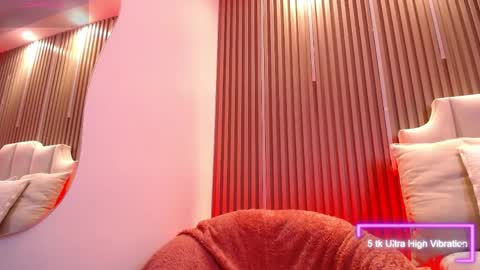 Snapshot of katy_van chatting on June 6, 9:08 pm Katy Van online show from June 6, 9:08 pm