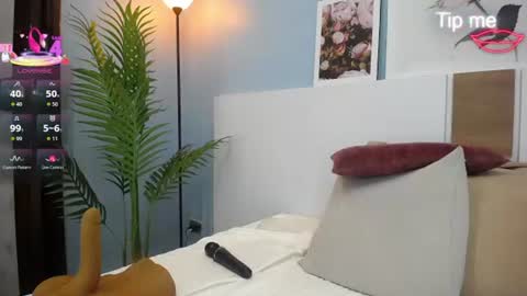Snapshot of katya_ruiz chatting on June 18, 9:14 am Katya Ruiz online show from June 18, 9:14 am