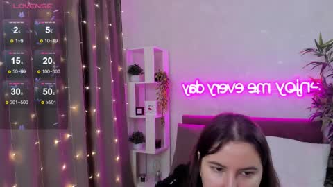 Snapshot of katyaneilson chatting on November 26, 3:18 am Kate online show from November 26, 3:18 am