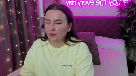 Kate online show from May 2, 6:51 am