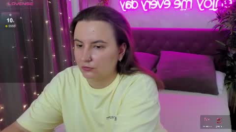 Kate online show from June 21, 5:54 am