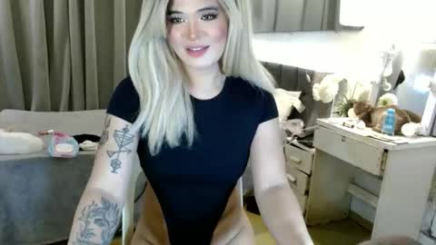 katykiat online show from April 10, 11:42 pm