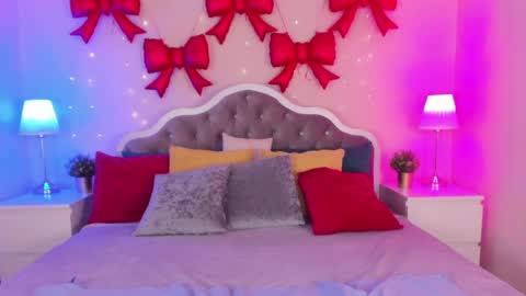 katymeaw online show from May 18, 4:07 am