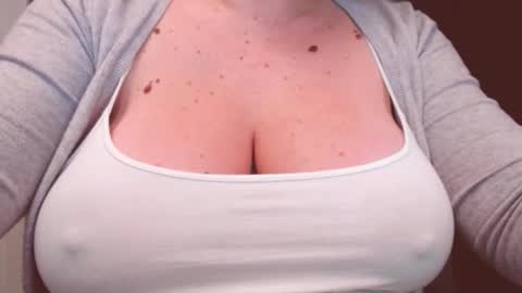 Snapshot of katynextdoor chatting on December 5, 3:15 am Katy online show from December 5, 3:15 am