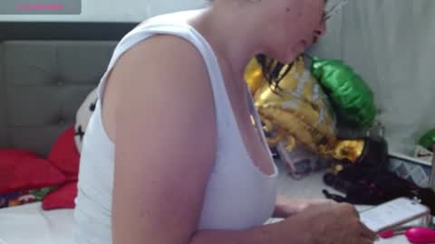 Snapshot of katysquirtdirty69 chatting on June 16, 1:14 pm Katy online show from June 16, 1:14 pm