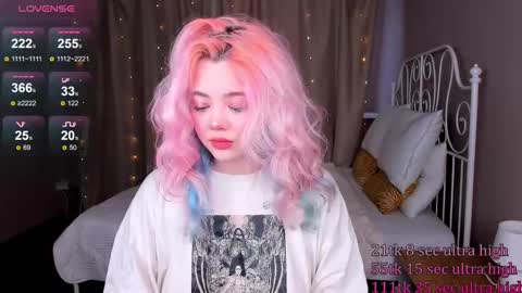 Snapshot of kawaii_yuki chatting on March 8, 8:44 am Yuki  online show from March 8, 8:44 am