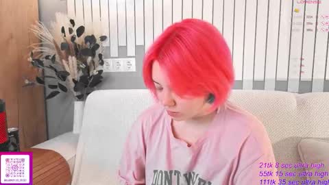 Snapshot of kawaii_yuki chatting on November 9, 7:28 am Yuki online show from November 9, 7:28 am