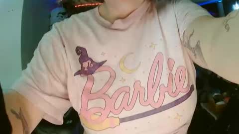 Snapshot of kawaiicvnt420 chatting on November 20, 5:23 pm kawaiicvnt420 online show from November 20, 5:23 pm