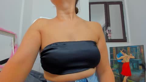 Snapshot of kaya_kiss chatting on September 13, 3:28 am Kaya online show from September 13, 3:28 am