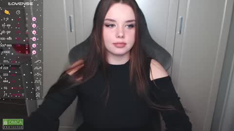 Alice online show from December 3, 8:50 pm