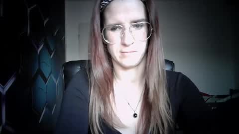 KayaLips online show from October 1, 4:02 pm