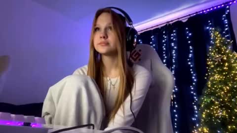 Amia online show from January 8, 8:27 am