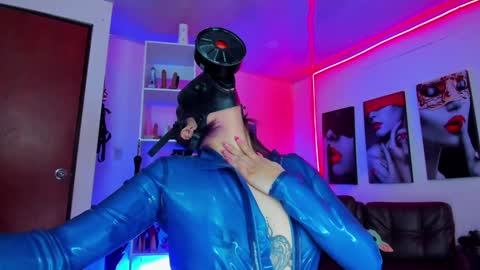 Snapshot of kayilyn chatting on February 2, 5:26 pm CAMILA online show from February 2, 5:26 pm