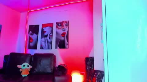 Snapshot of kayilyn chatting on February 11, 6:01 pm CAMILA online show from February 11, 6:01 pm