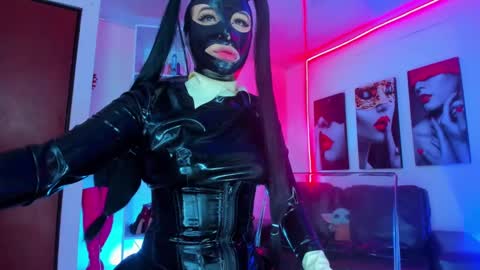 Snapshot of kayilyn chatting on February 23, 5:50 pm CAMILA online show from February 23, 5:50 pm