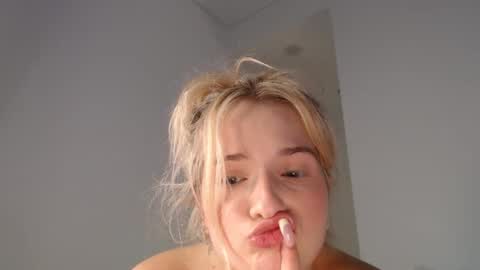 khaleesi online show from February 9, 10:31 am