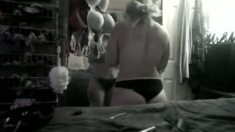 Snapshot of kaylaandmike23 chatting on June 23, 10:41 pm M and K online show from June 23, 10:41 pm