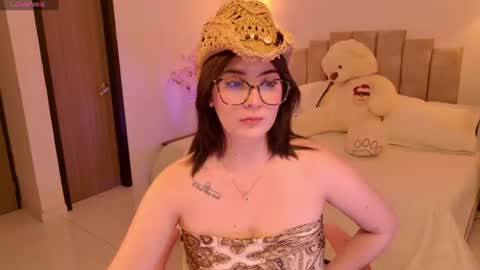 Kayla  online show from June 20, 10:45 pm