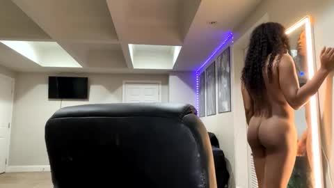 kaylagalaore online show from March 4, 3:40 pm