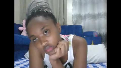 Snapshot of kaylar005 chatting on November 27, 11:40 pm kaylar online show from November 27, 11:40 pm